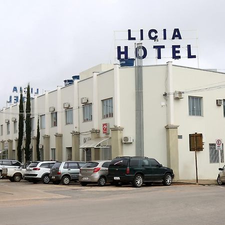 Licia Hotel Joao Pinheiro Esterno foto