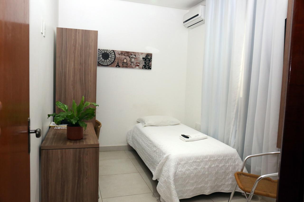 Licia Hotel Joao Pinheiro Esterno foto