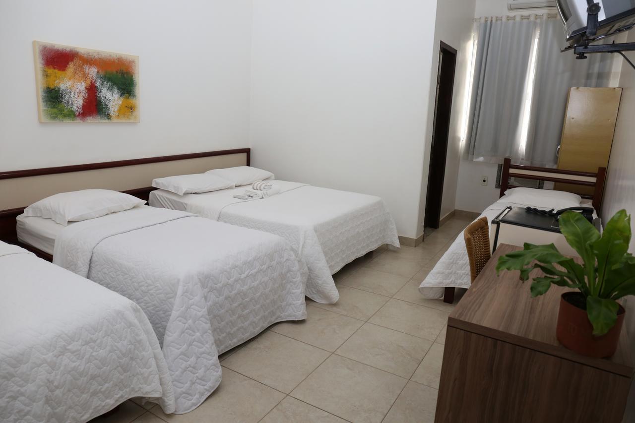 Licia Hotel Joao Pinheiro Esterno foto